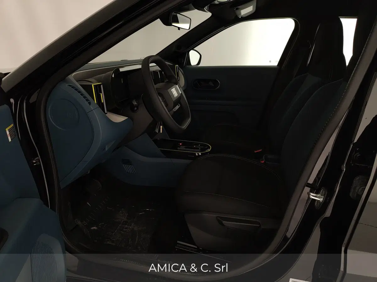 Fiat Grande Panda nuova a Caserta (19)