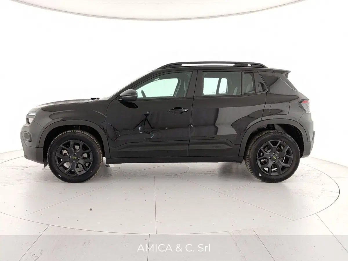 Jeep Avenger nuova a Caserta (4)
