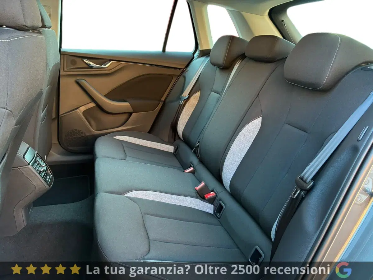 Skoda Kamiq usata a Prato (9)