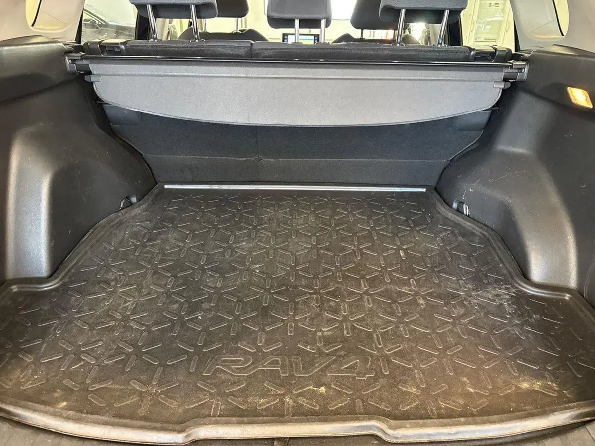 Toyota Rav4 usata a Prato (16)