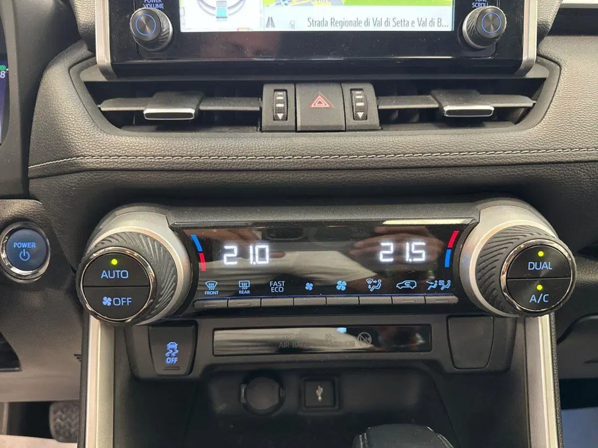 Toyota Rav4 usata a Prato (20)