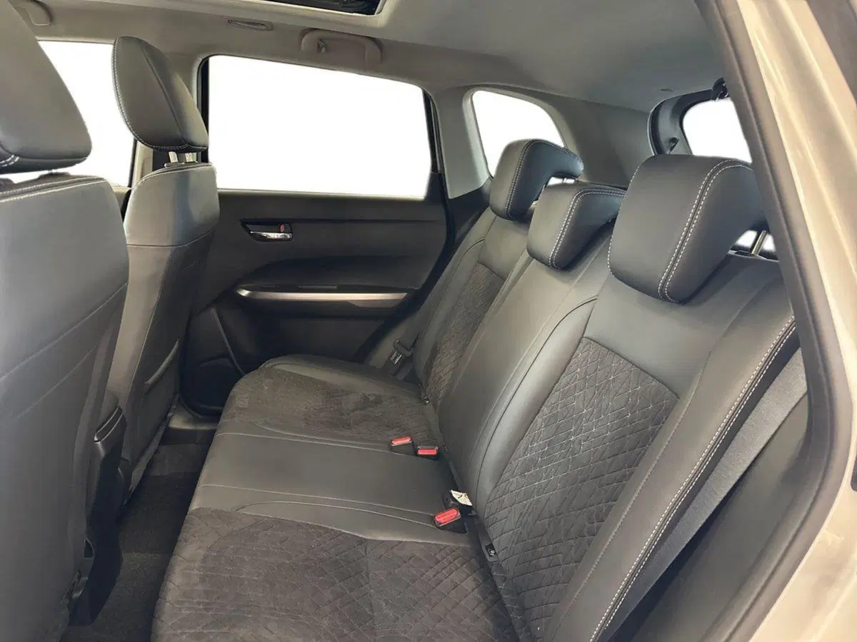 Suzuki Vitara usata a Prato (13)