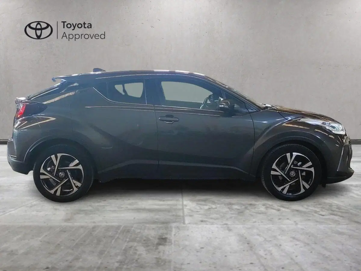 Toyota Toyota C-HR usata a Milano (3)
