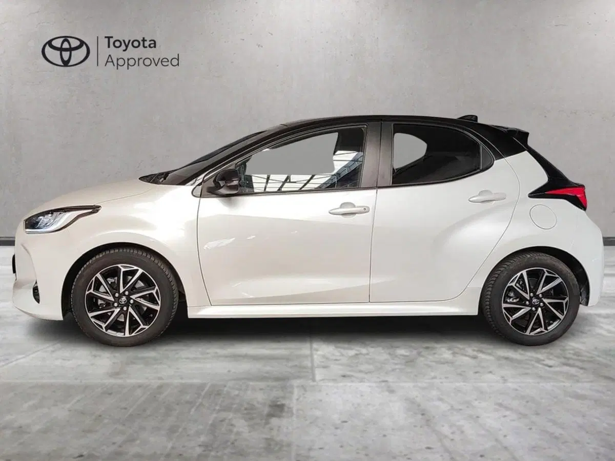 Toyota Yaris usata a Milano (4)