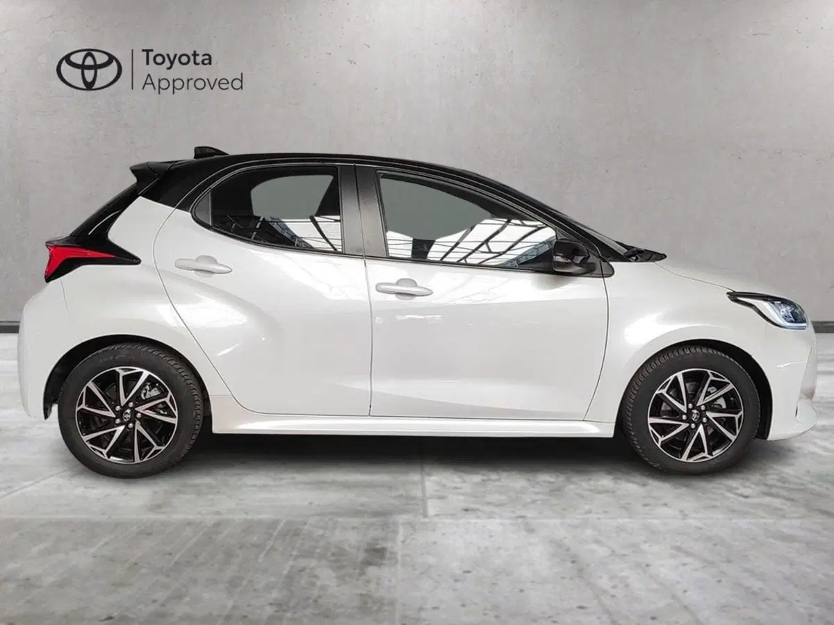 Toyota Yaris usata a Milano (5)