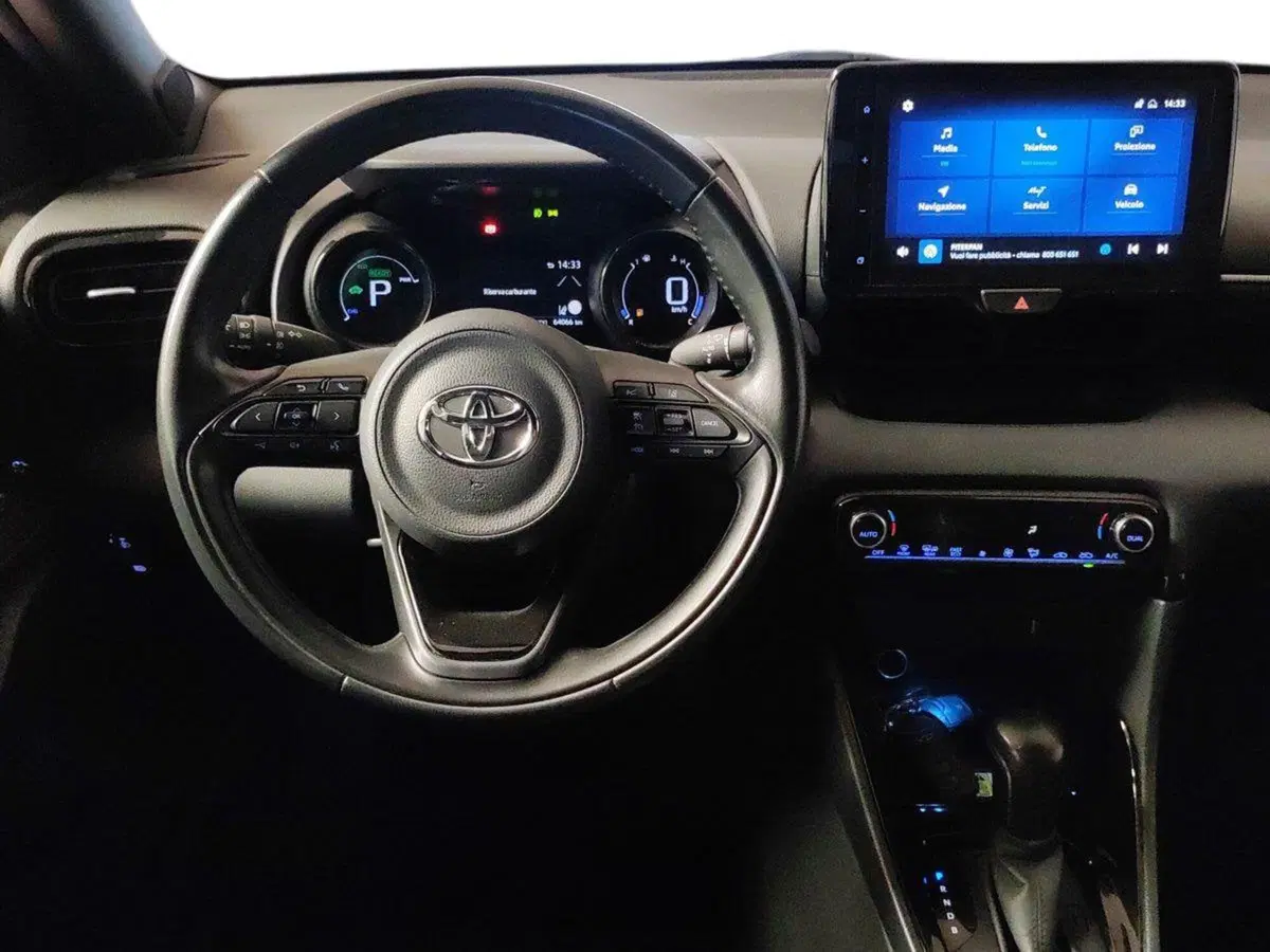 Toyota Yaris usata a Milano (9)