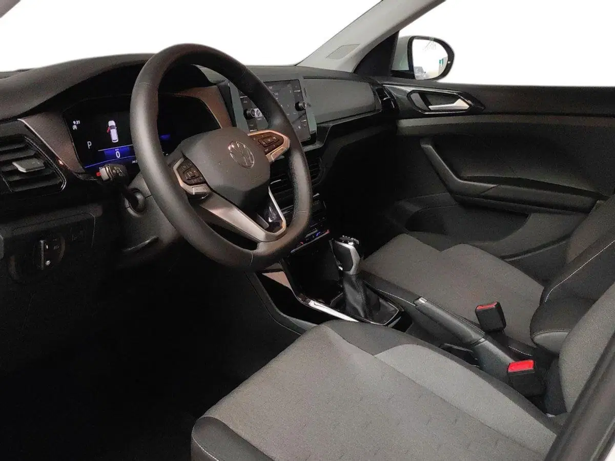 Volkswagen T-Cross usata a Milano (7)