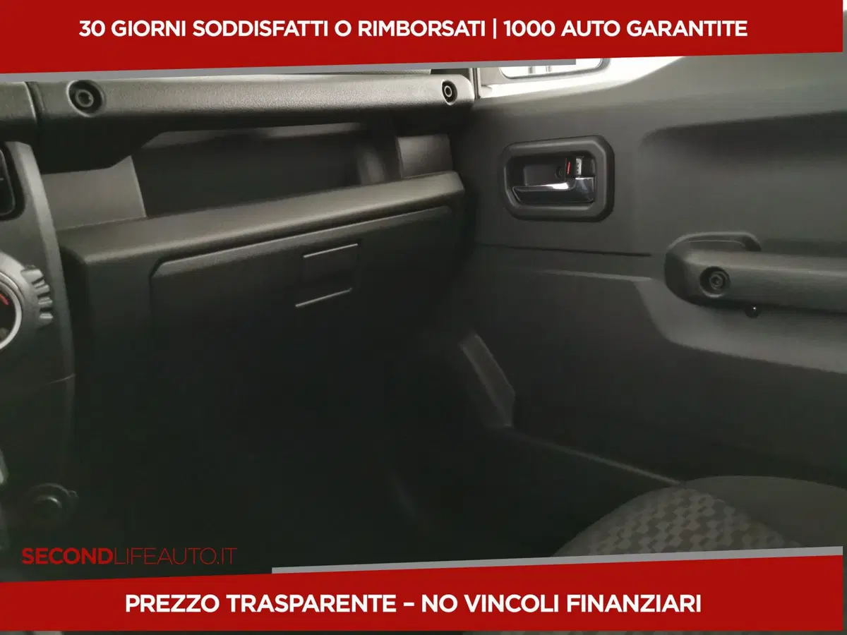 Suzuki Jimny nuova a Chieti (18)