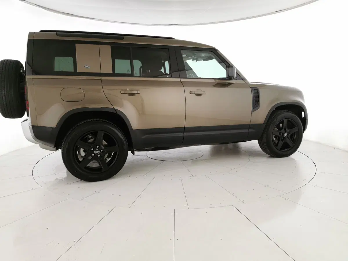 Land Rover Defender usata a Chieti (4)