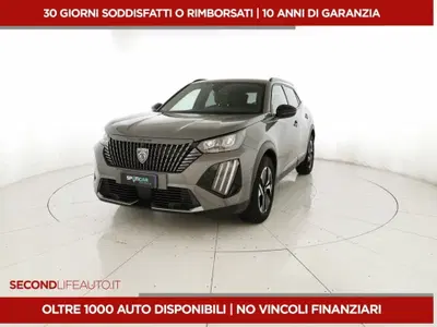 Peugeot 2008 1.2 puretech Allure s&s 100cv del 2023 usata a San Salvo