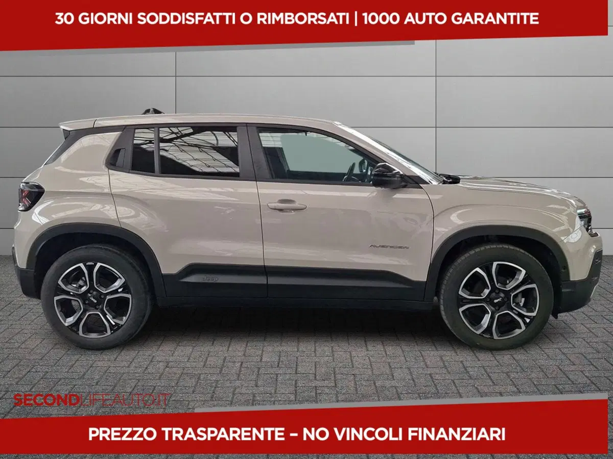 Jeep Avenger usata a Chieti (13)