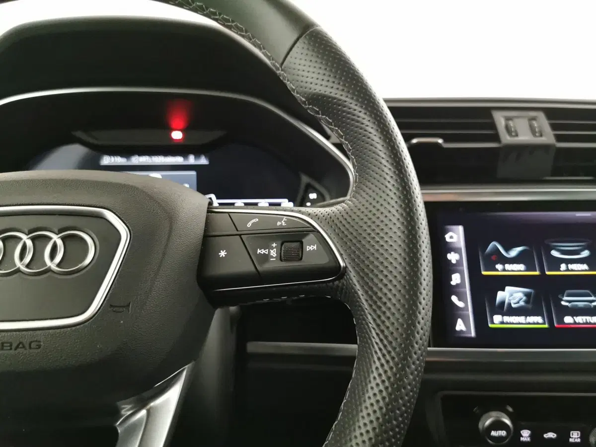 Audi Q3 Sportback usata a Chieti (14)