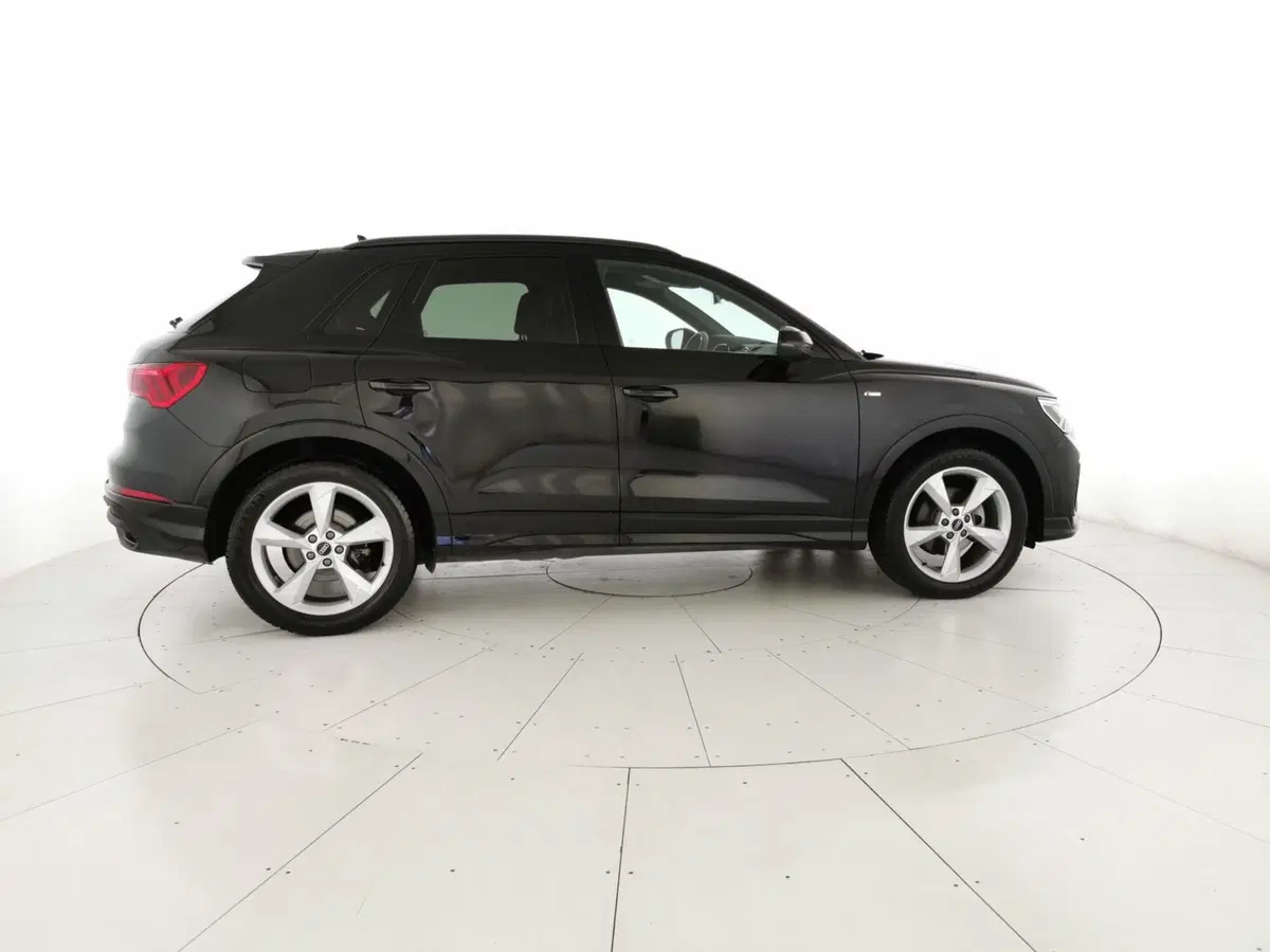 Audi Q3 Sportback usata a Chieti (4)