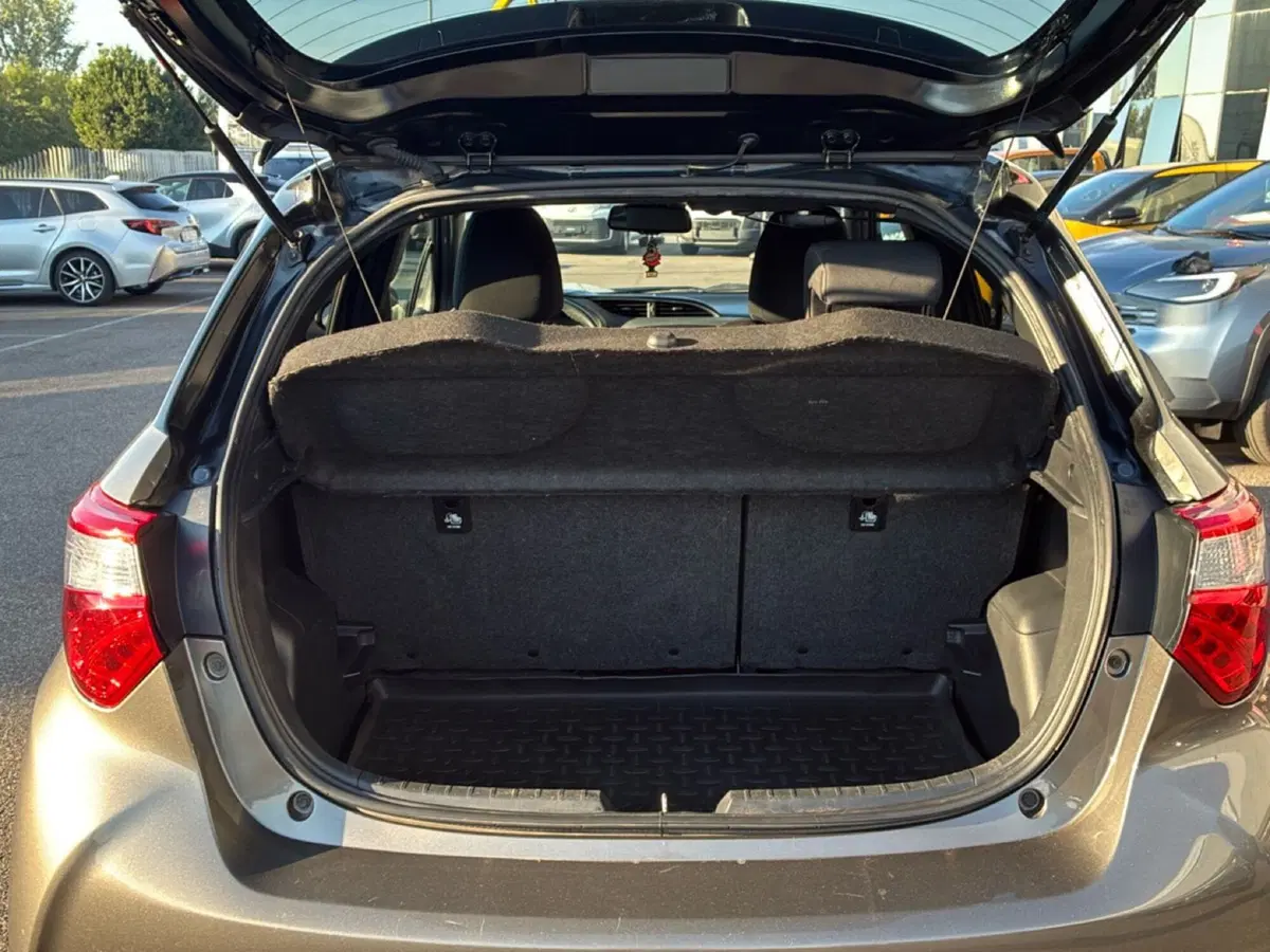 Toyota Yaris usata a Mantova (13)