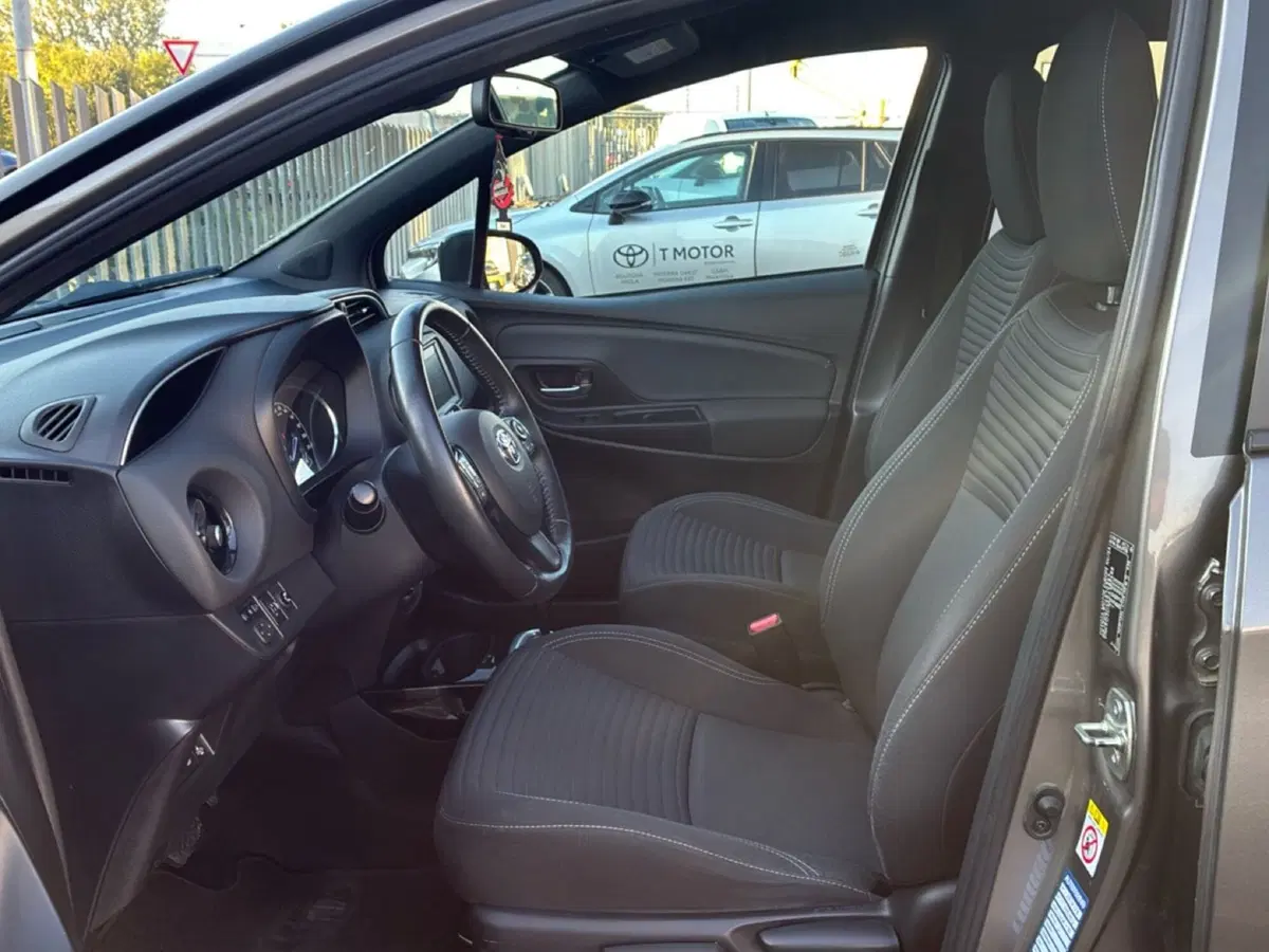 Toyota Yaris usata a Mantova (16)