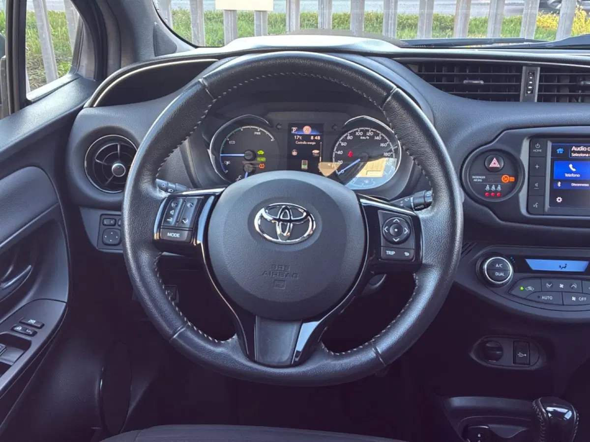 Toyota Yaris usata a Mantova (17)