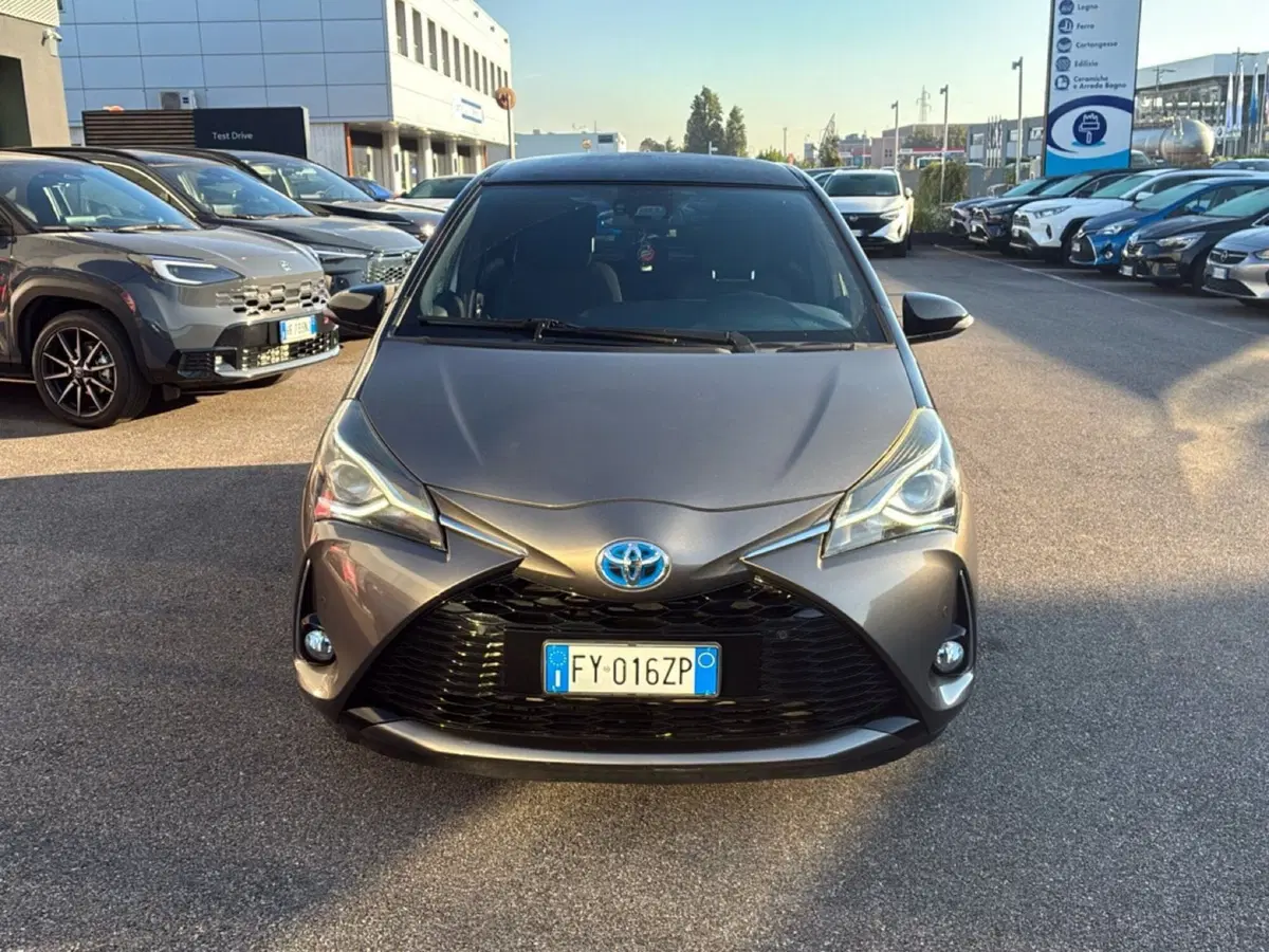Toyota Yaris usata a Mantova (8)