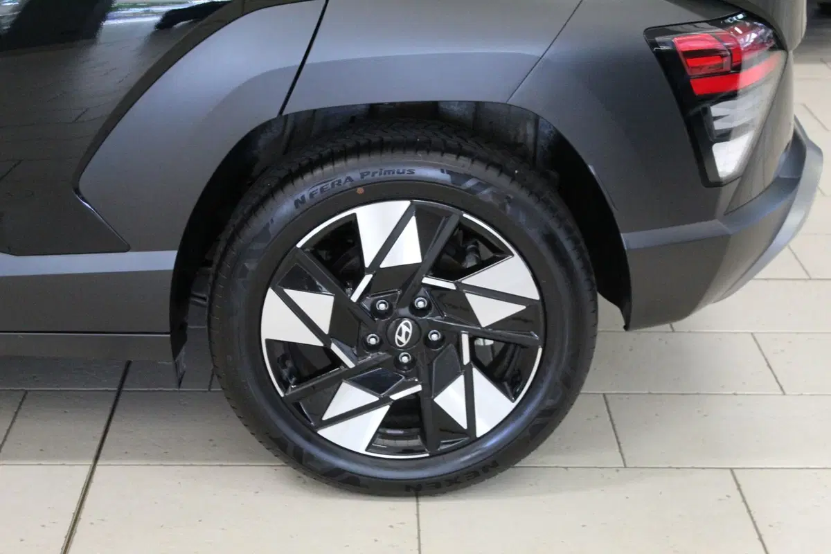 Hyundai Kona usata a Cremona (7)