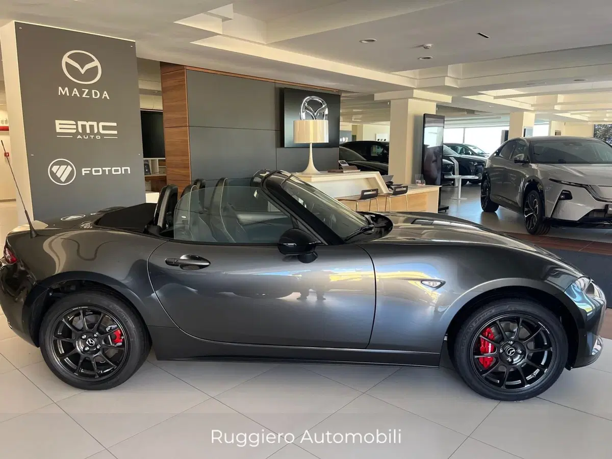 Mazda MX-5 nuova a Catanzaro (3)