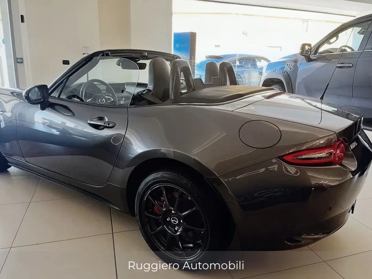 Mazda MX-5 nuova a Catanzaro (4)