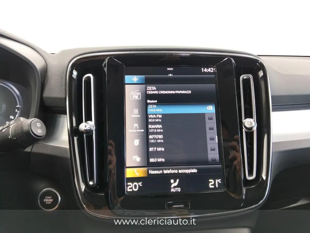 Volvo XC40 usata a Como (13)