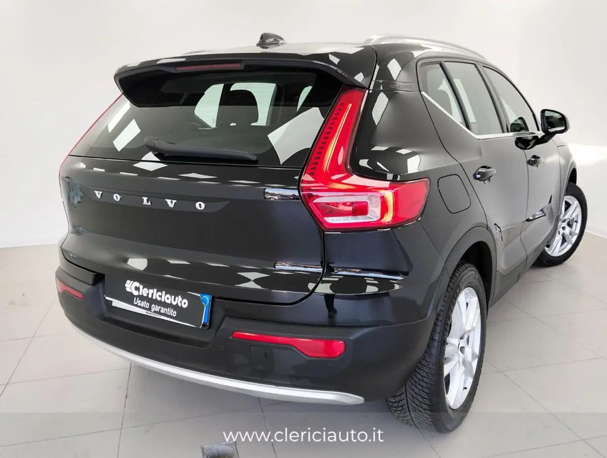 Volvo XC40 usata a Como (2)