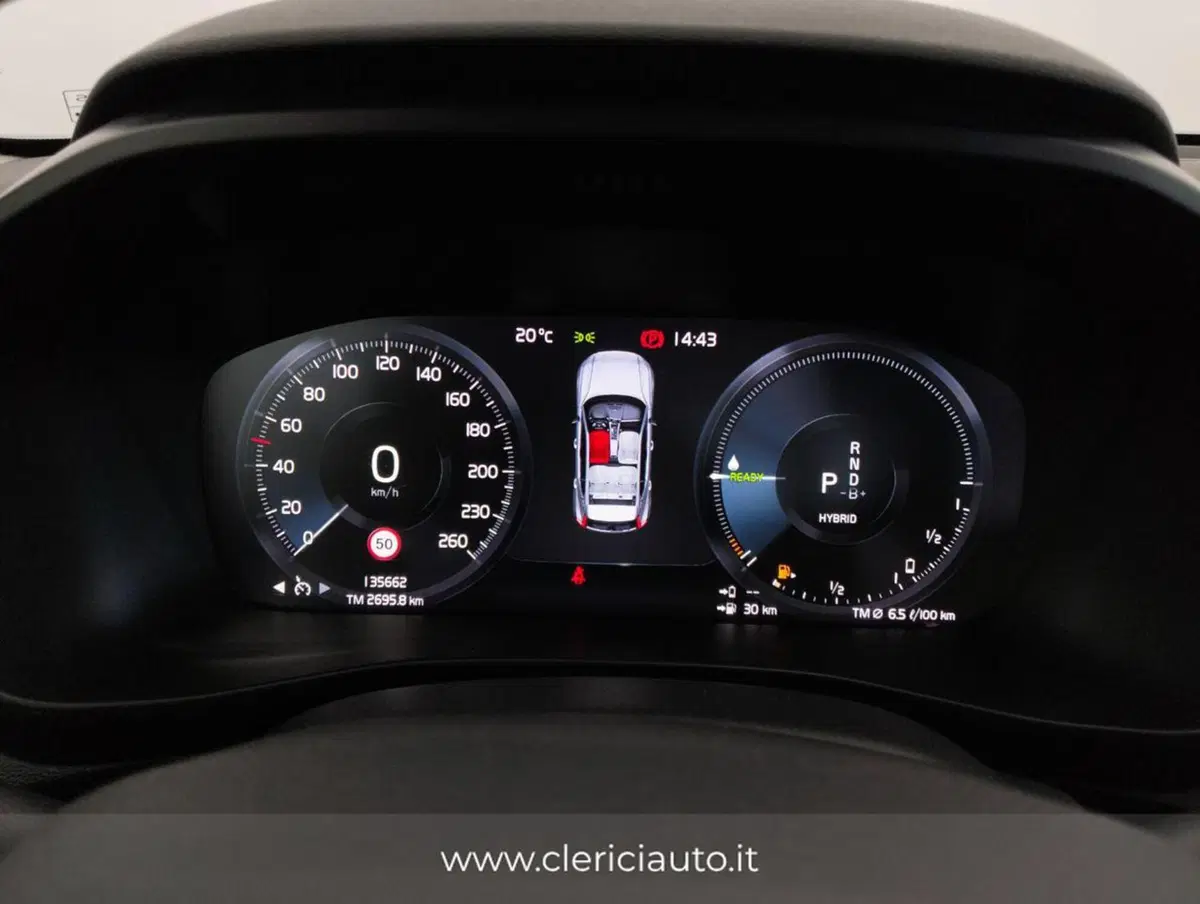 Volvo XC40 usata a Como (9)