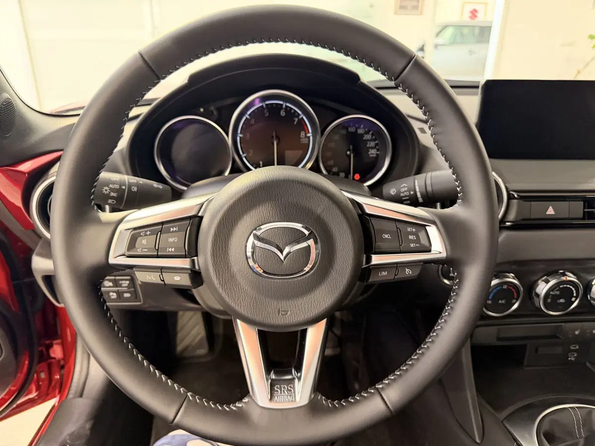 Mazda MX-5 usata a Latina (16)