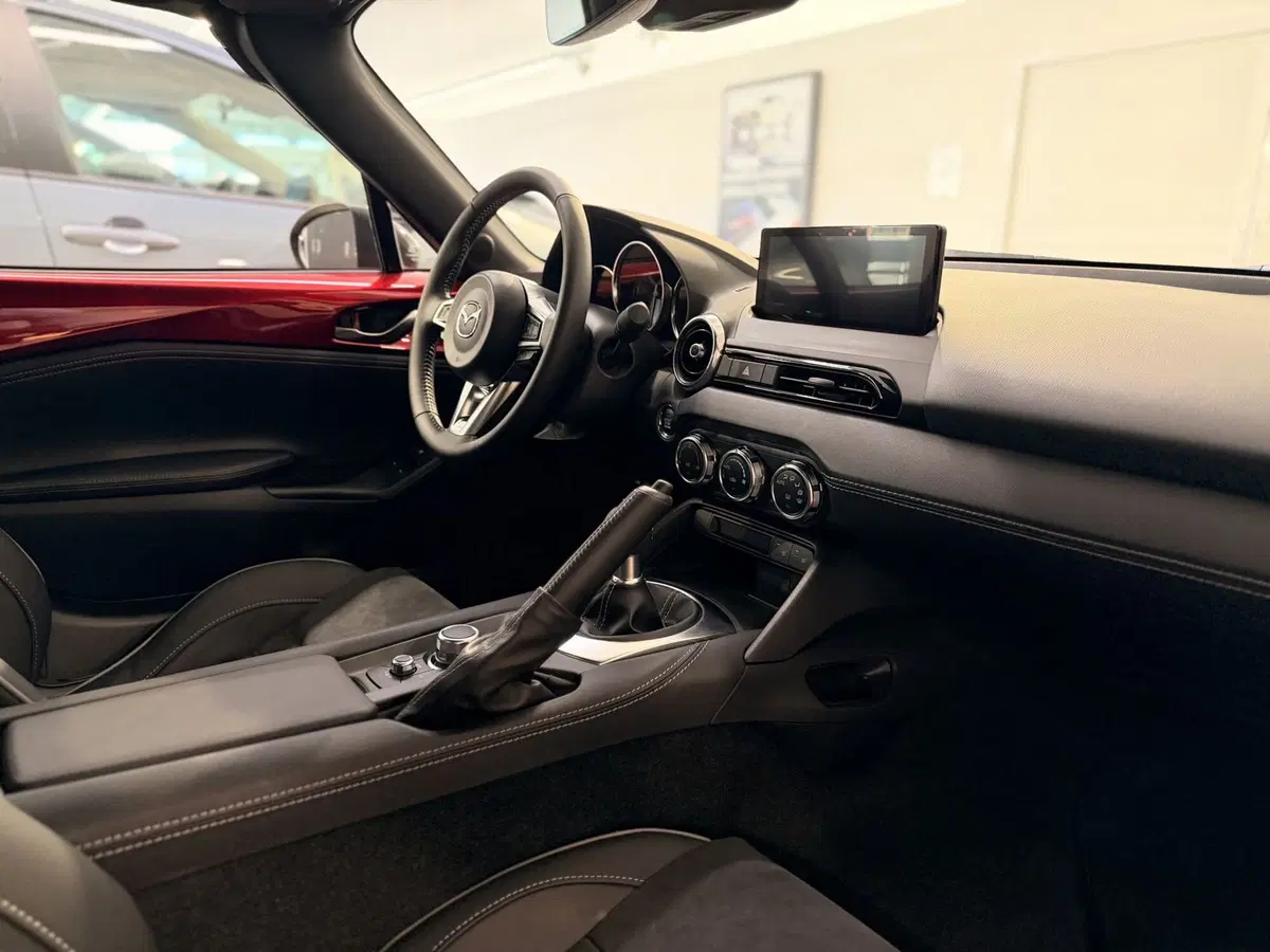 Mazda MX-5 usata a Latina (18)