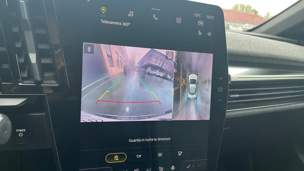 Renault Megane E-Tech Electric usata a Parma (10)