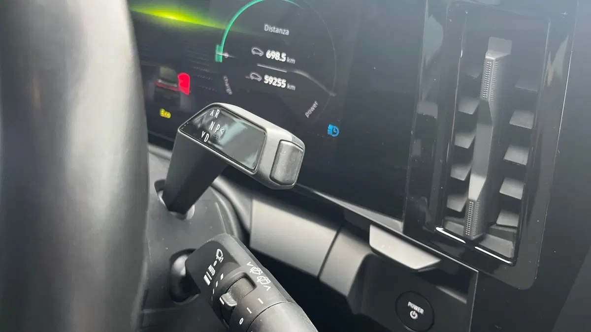 Renault Megane E-Tech Electric usata a Parma (13)