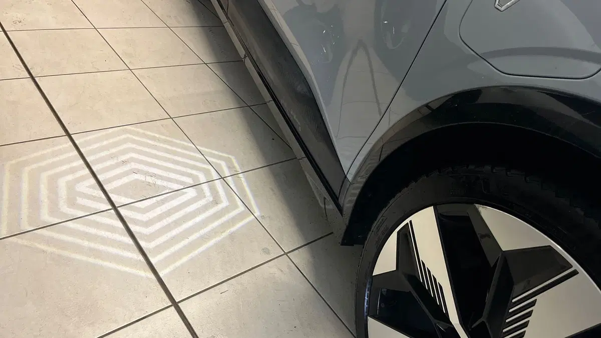 Renault Megane E-Tech Electric usata a Parma (19)