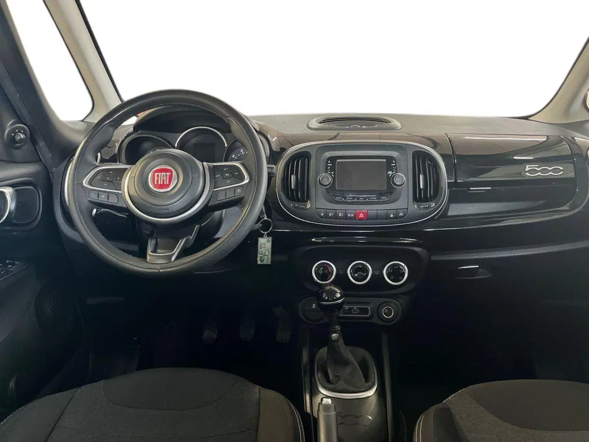 Fiat 500L usata a Taranto (8)
