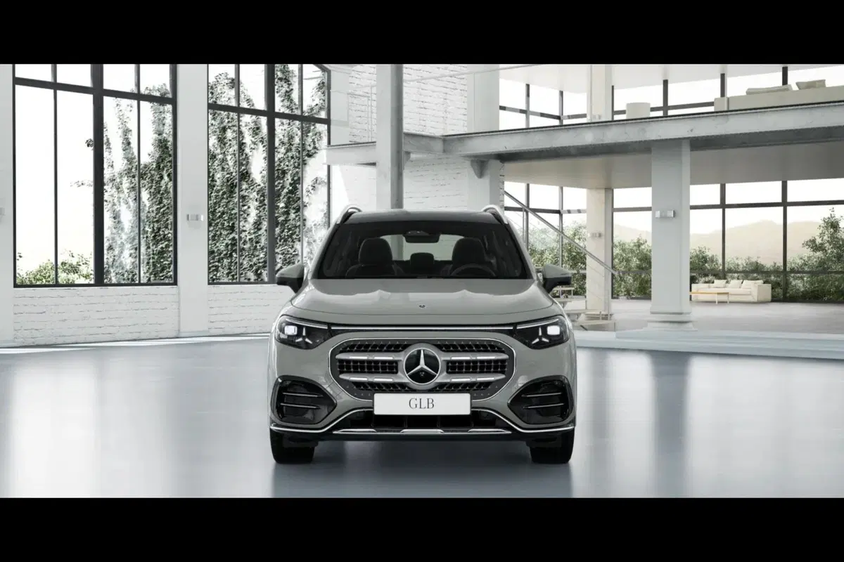 Mercedes-Benz GLB nuova a Pescara (4)
