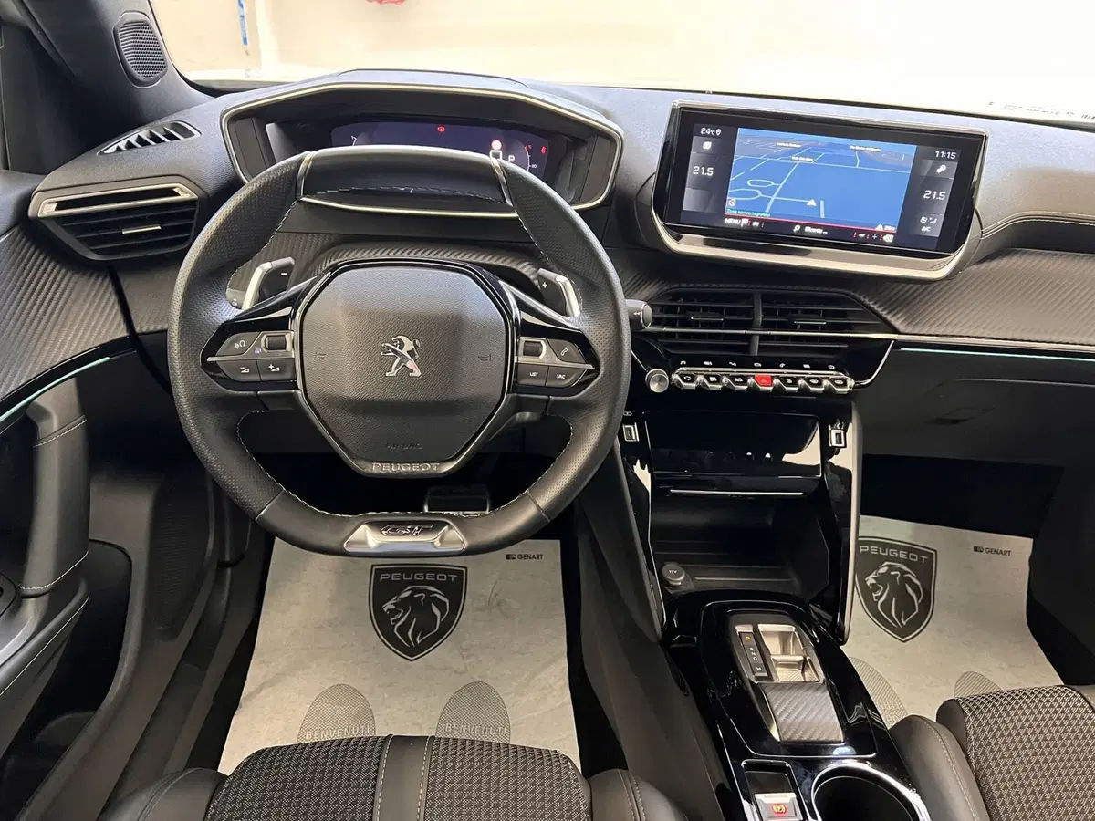 Peugeot 2008 usata a Bari (20)