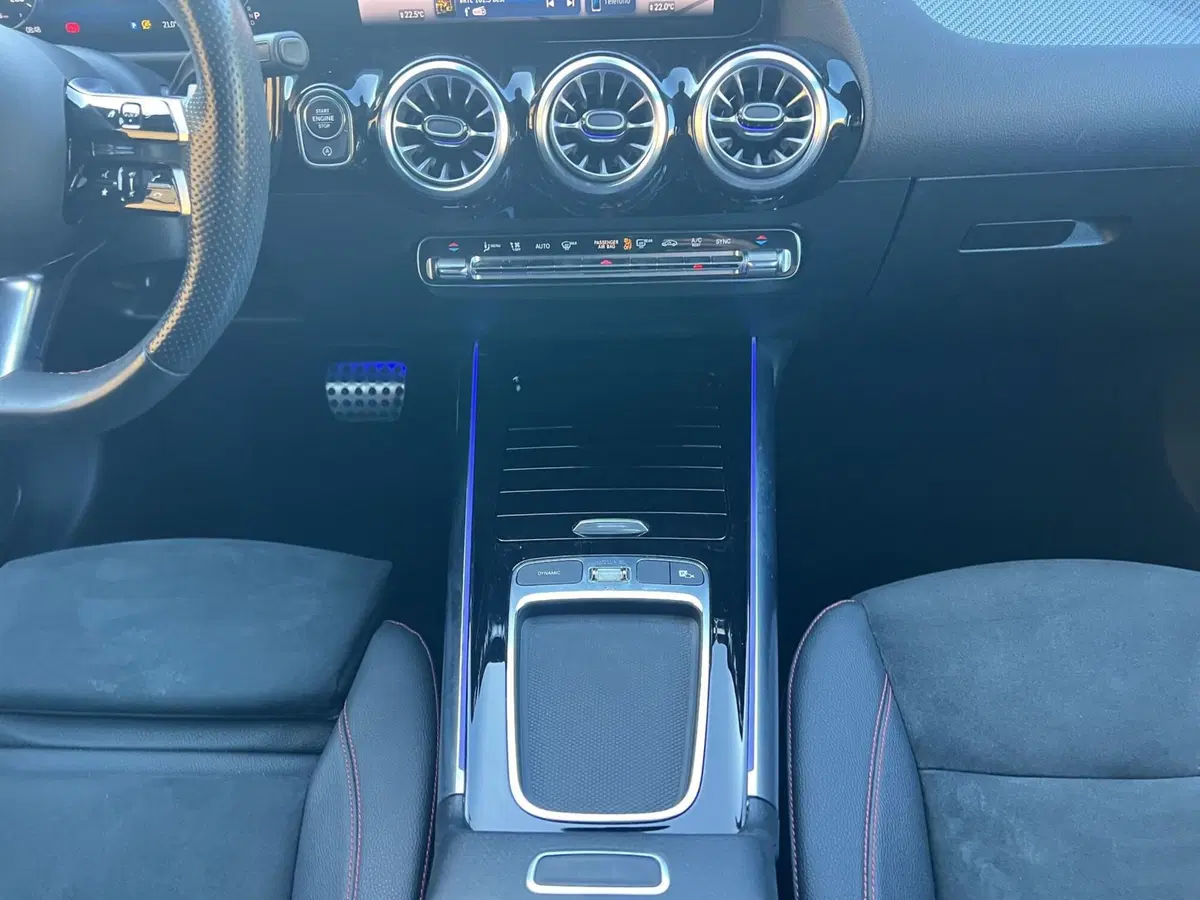 Mercedes-Benz GLA SUV usata a Cosenza (15)