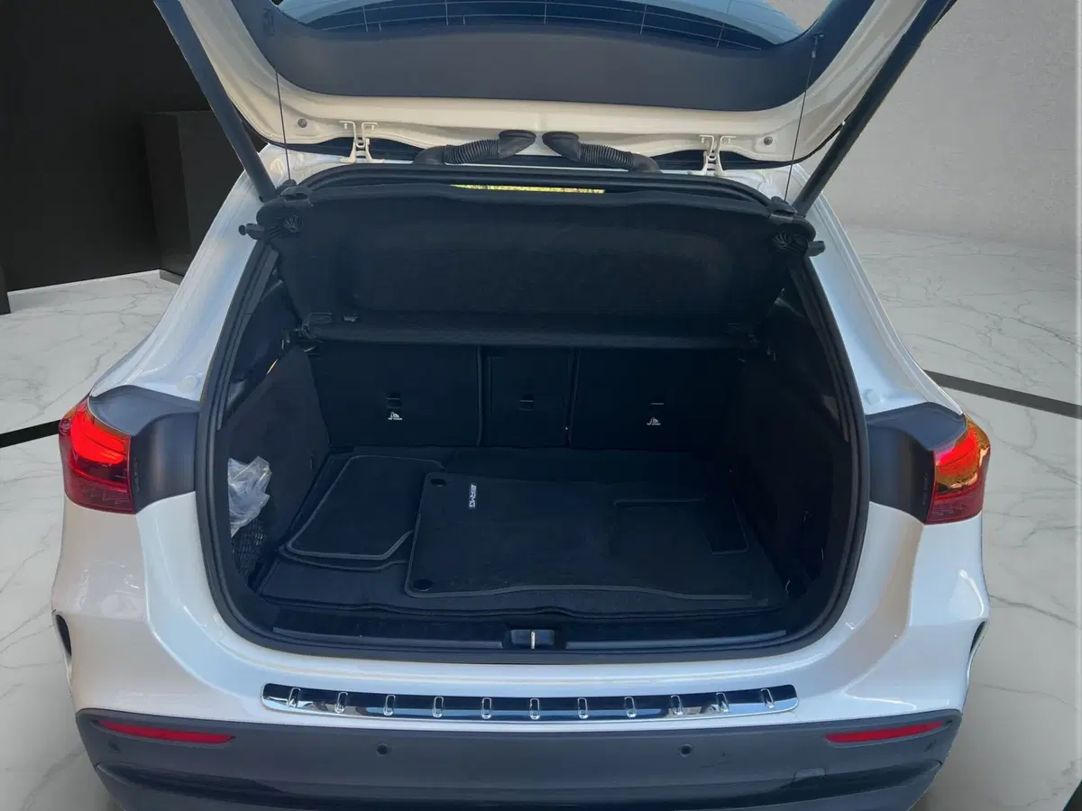 Mercedes-Benz GLA SUV usata a Cosenza (20)