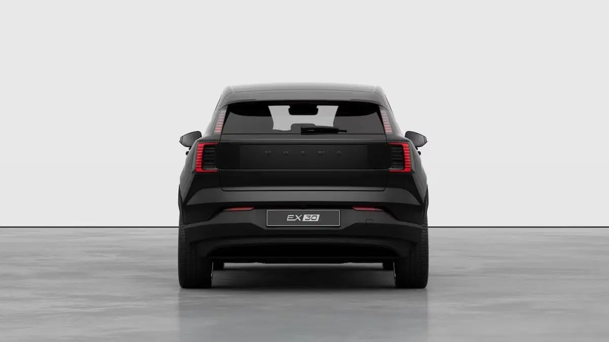 Volvo EX30 nuova a Como (3)