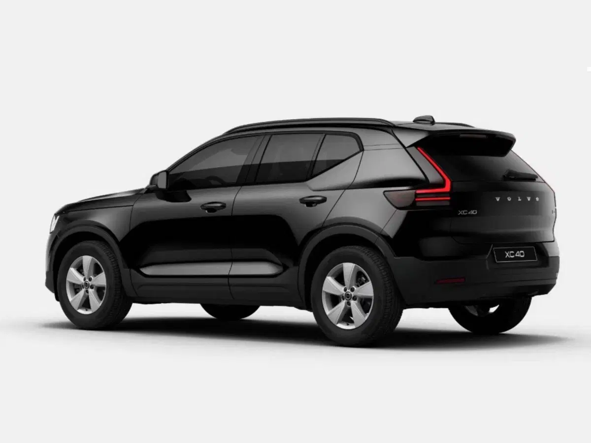 Volvo XC40 nuova a Como (4)