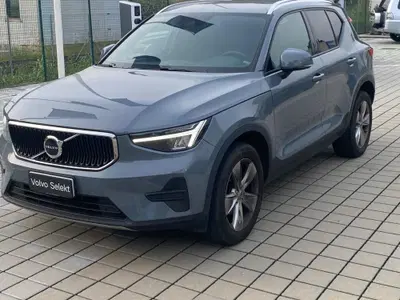 Volvo XC40 T2 automatico Core del 2022 usata a Como