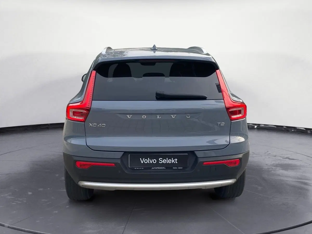 Volvo XC40 usata a Como (5)
