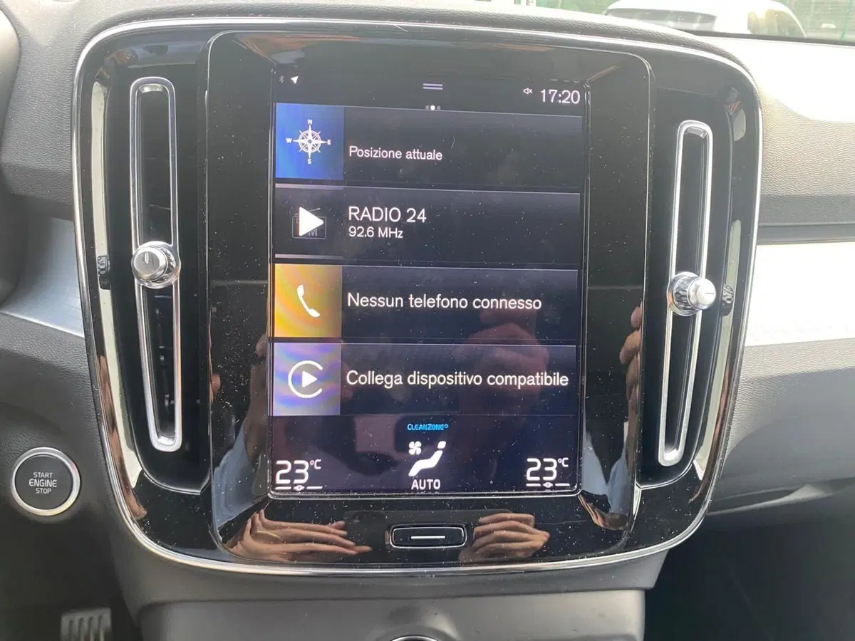 Volvo XC40 usata a Como (8)