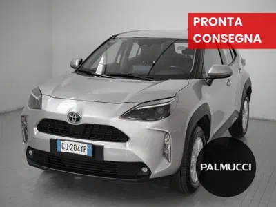 Toyota Yaris Cross 1.5h GR Sport Black Sky fwd 116cv e-cvt del 2022 usata a Prato