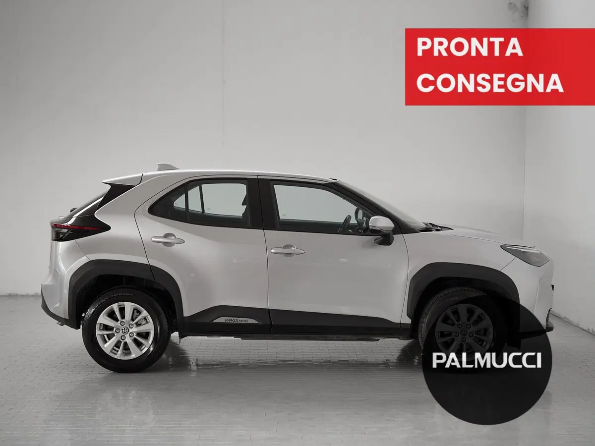 Toyota Yaris Cross usata a Prato (5)