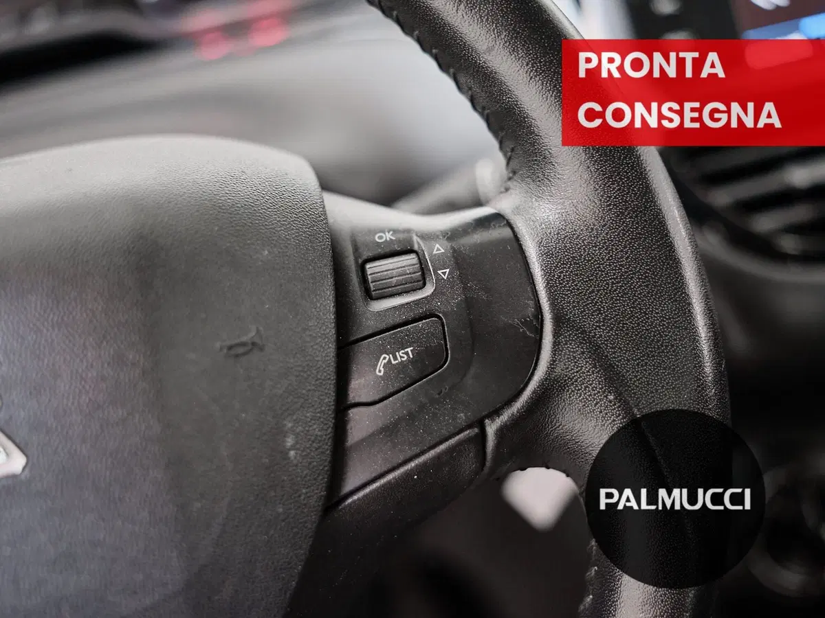 Peugeot 208 usata a Prato (11)
