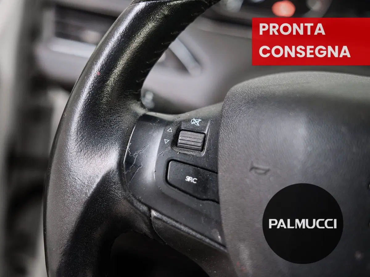 Peugeot 208 usata a Prato (18)