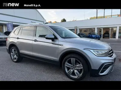 Volkswagen Tiguan Allspace 2.0 tdi Elegance 150cv dsg del 2022 usata a Brescia