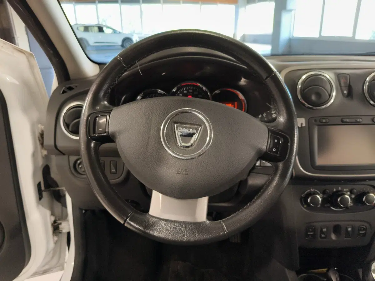 Dacia Sandero usata a Brescia (14)