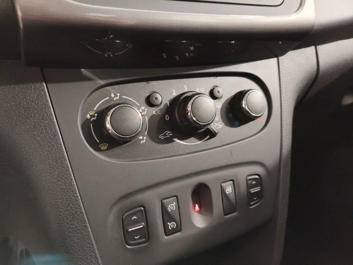 Dacia Sandero usata a Brescia (15)