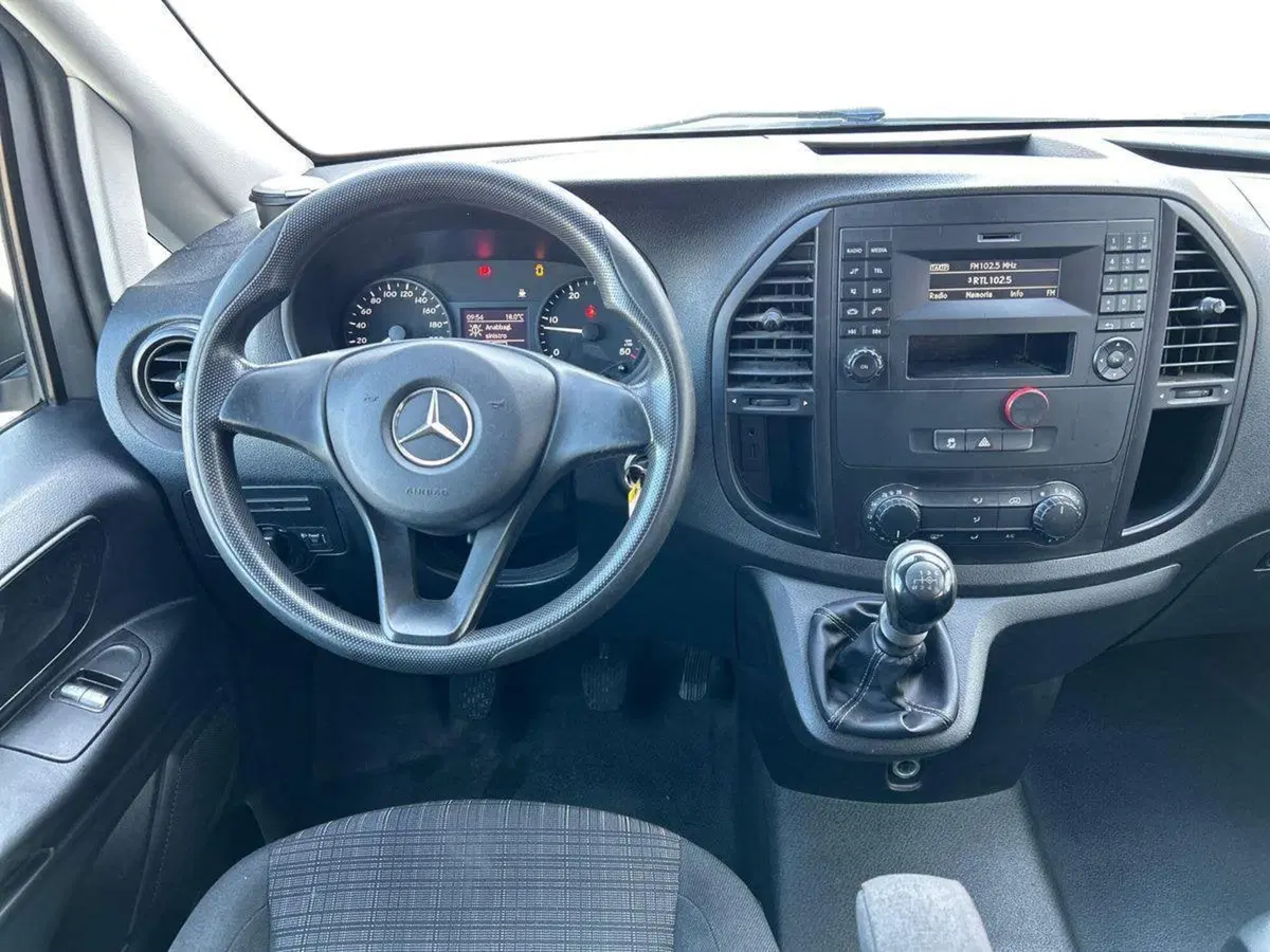 Mercedes-Benz Vito usata a Milano (10)